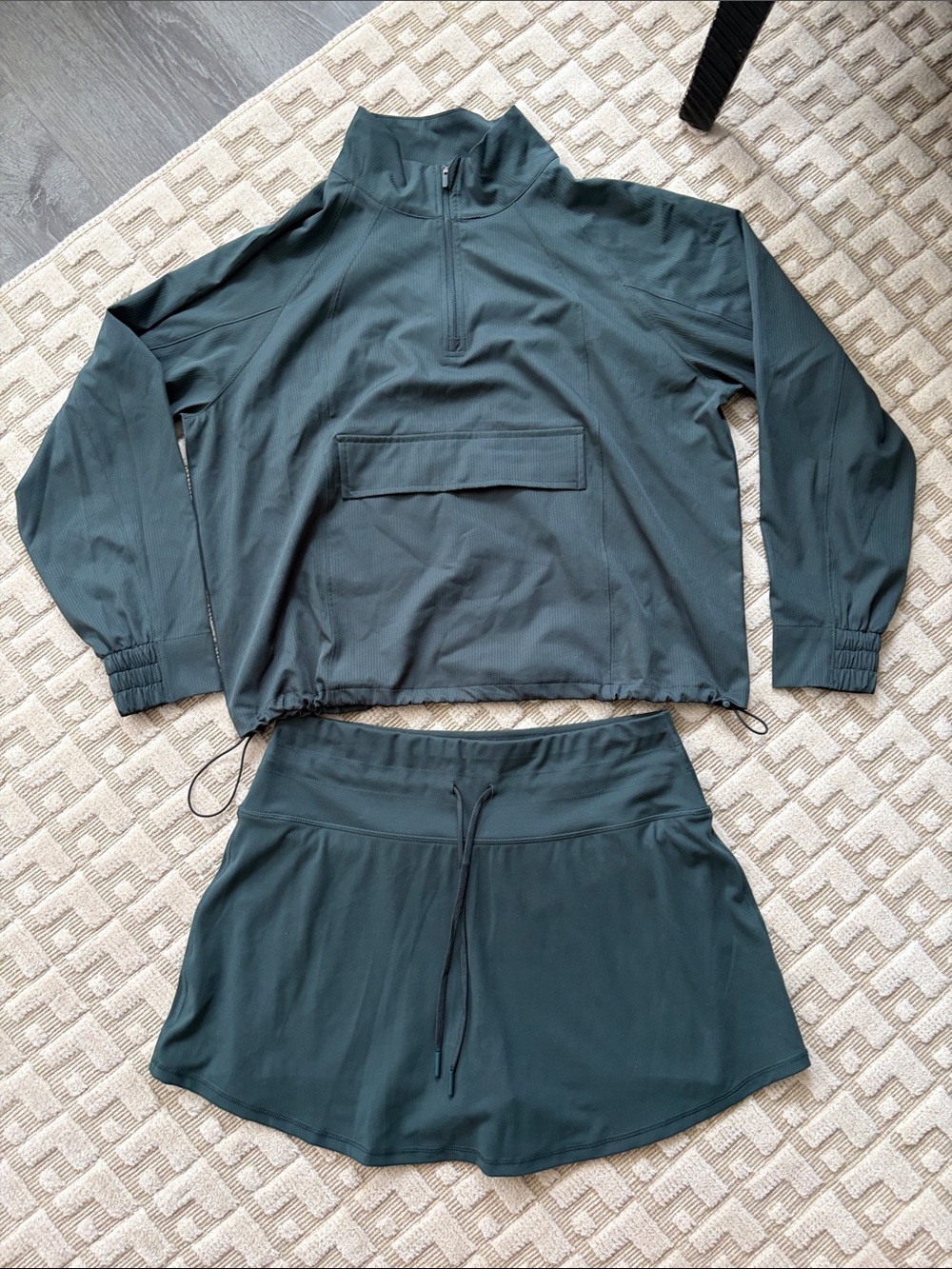 Women's Athletic Skort in Dark Green - Drawstring Waist Size L